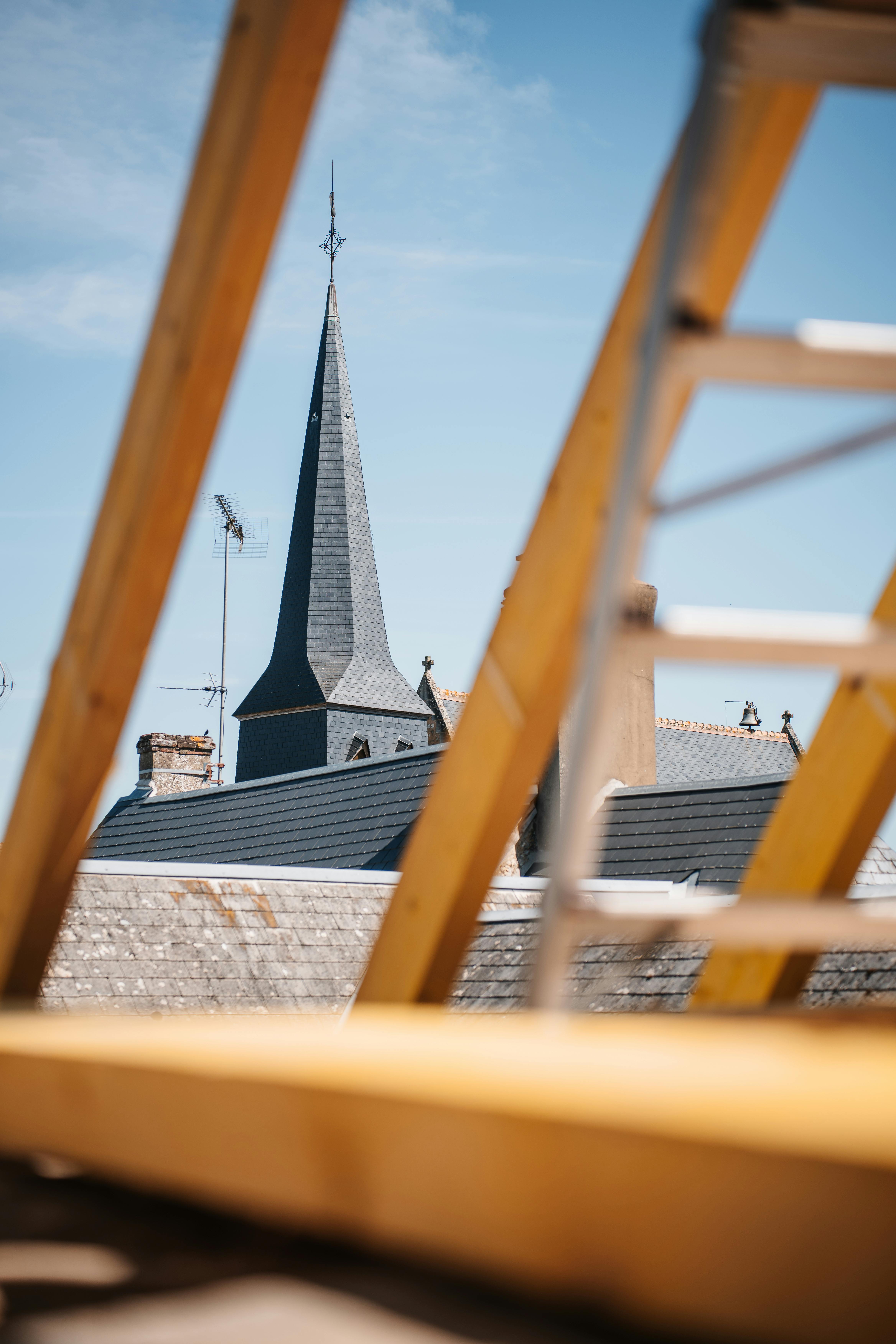 Lucarne et couverture à Provins
